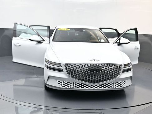 Used 2024 Genesis G80 image 29