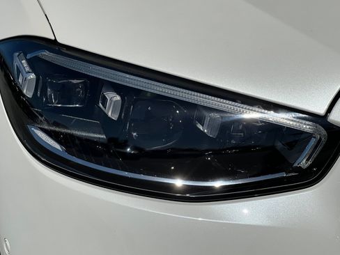 Certified 2022 Mercedes-Benz S 500 4MATIC image 11