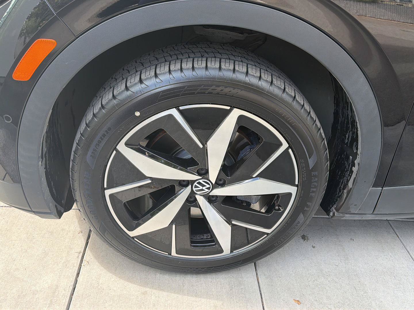 Certified 2023 Volkswagen ID.4 Pro S AWD/4WD image 9