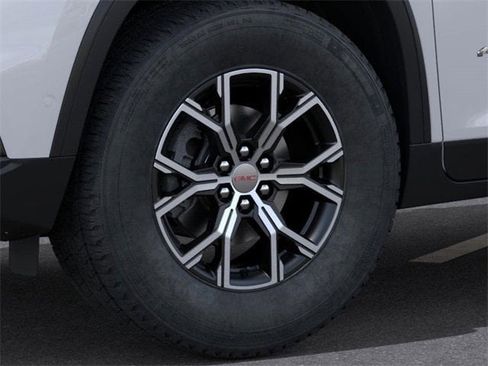 New 2026 GMC Acadia AT4 w/ Luxury Package image 9