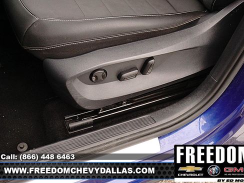 Used 2024 Volkswagen Taos SE FWD image 28