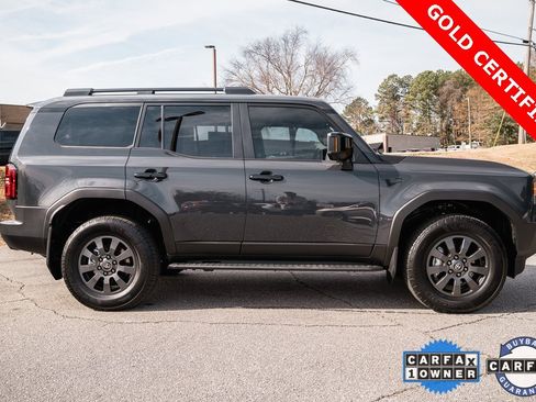 Used 2025 Toyota Land Cruiser image 9