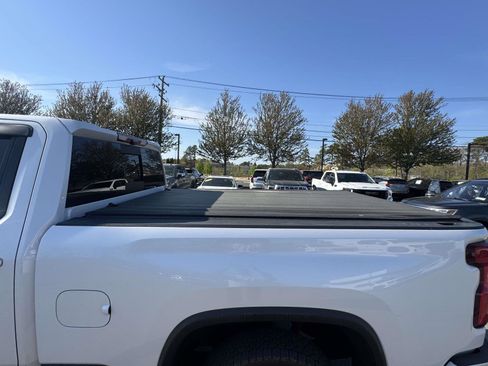 Used 2021 Chevrolet Silverado 2500 High Country w/ Z71 Off-Road Package AWD/4WD image 15