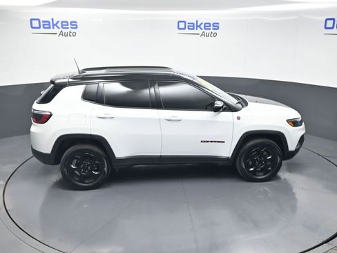 Used 2023 Jeep Compass Trailhawk AWD/4WD image 52