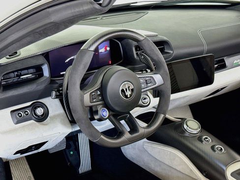 Used 2023 Maserati MC20 Spyder RWD image 15