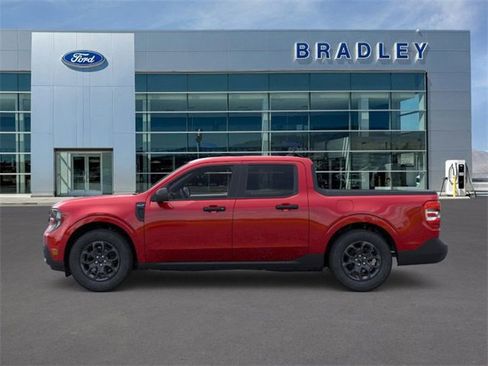 New 2025 Ford Maverick XLT image 3