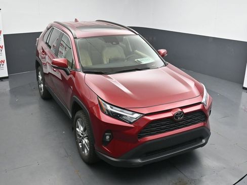 Used 2023 Toyota RAV4 XLE Premium AWD/4WD image 10