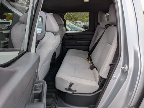 Certified 2024 Toyota Tacoma SR5 AWD/4WD image 19