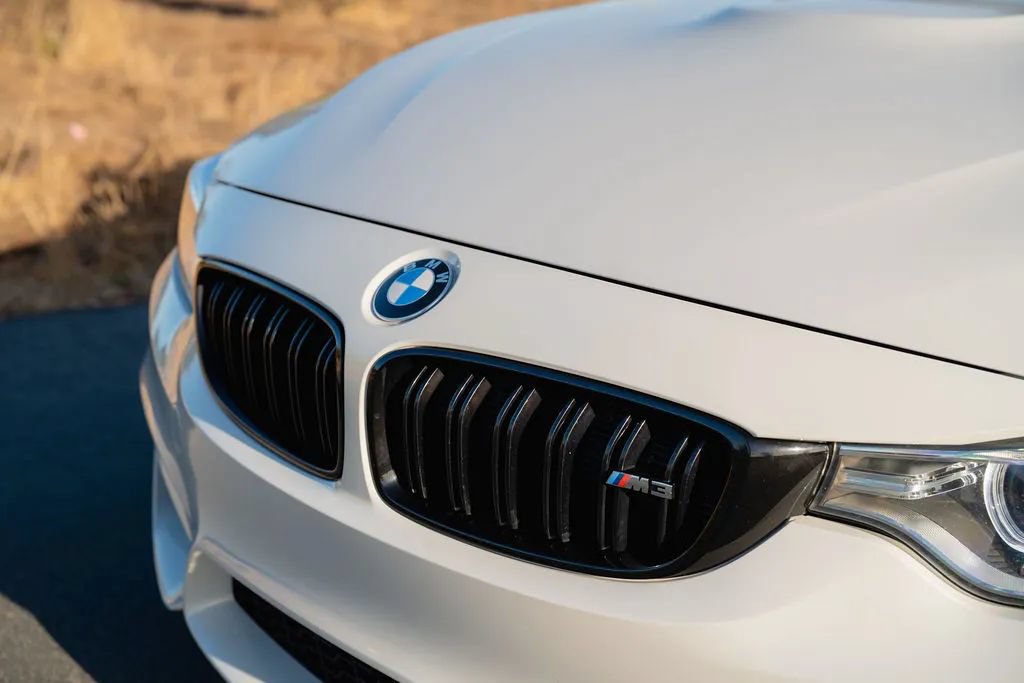 Used 2016 BMW M3 RWD image 8