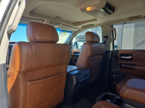 Used 2011 Toyota Sequoia Platinum image 18
