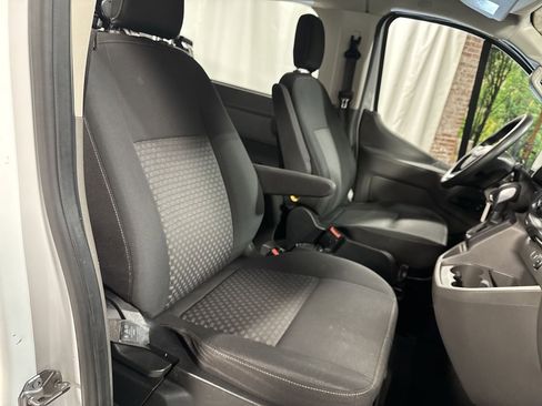 Used 2021 Ford Transit 350 XLT image 31