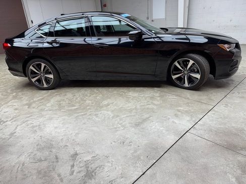 Used 2025 Acura TLX w/ Technology Package image 6