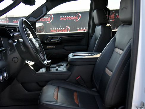 Used 2022 GMC Sierra 1500 AT4 w/ AT4 Premium Package image 21