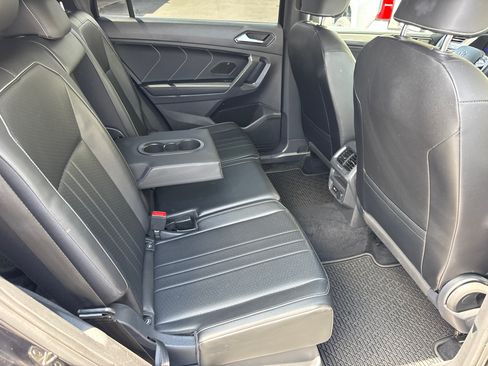Used 2022 Volkswagen Tiguan SE R-Line AWD/4WD image 20