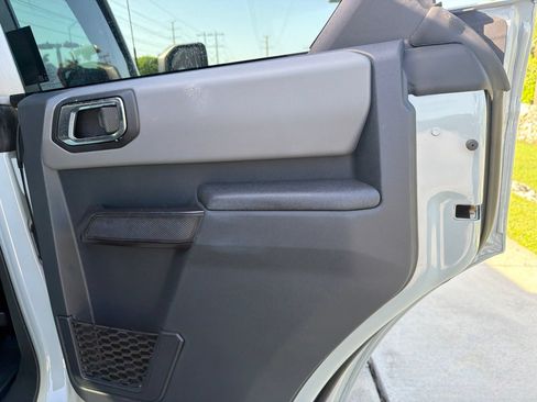 Used 2024 Ford Bronco Black Diamond AWD/4WD image 18