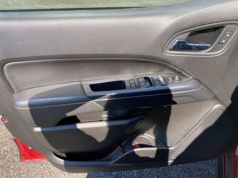 Used 2021 GMC Canyon AT4 image 11