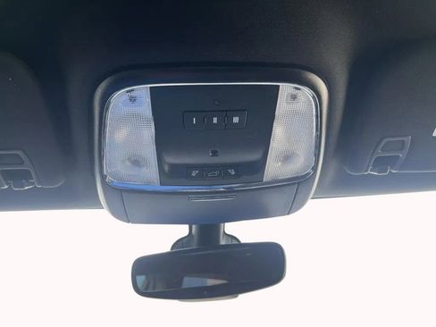 Used 2018 Jeep Grand Cherokee Laredo image 30