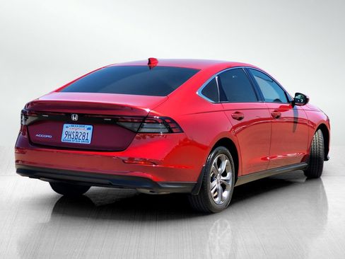 Used 2023 Honda Accord EX image 4