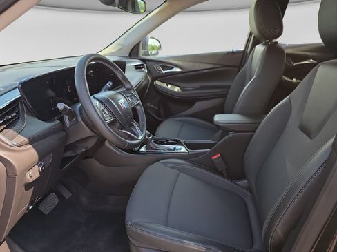 Used 2025 Buick Encore GX Preferred FWD image 13