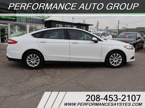 Used 2015 Ford Fusion S image 2