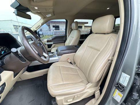 Used 2019 Ford F150 Lariat w/ Equipment Group 502A Luxury AWD/4WD image 19