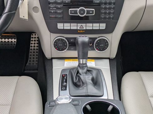 Used 2014 Mercedes-Benz C 250 Sedan image 20