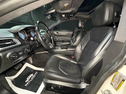 Used 2017 Maserati Ghibli S image 45