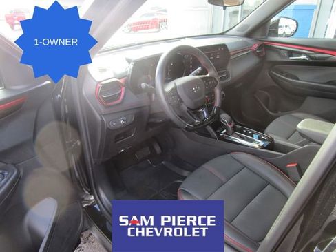 Certified 2025 Chevrolet TrailBlazer RS w/ Driver Confidence Package image 19