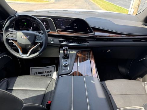 Certified 2024 Cadillac Escalade Premium Luxury w/ Performance Package AWD/4WD image 22