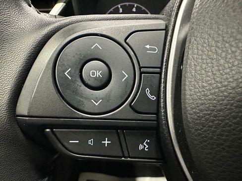 Used 2025 Toyota Corolla SE image 19