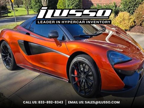 Used 2019 McLaren 570S Spider image 1