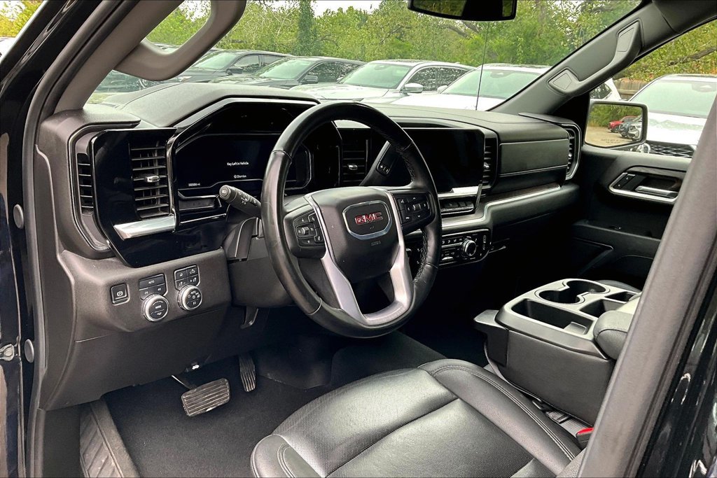 Used 2025 GMC Sierra 1500 SLT AWD/4WD image 15