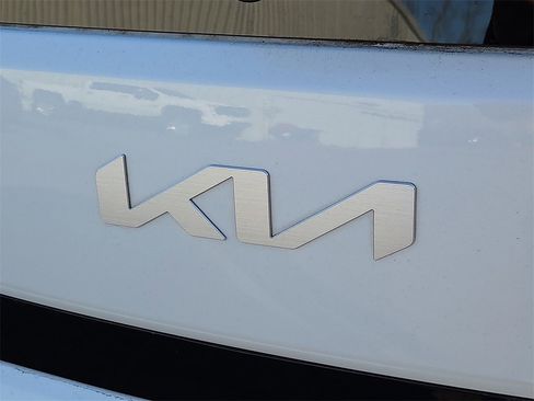 Certified 2023 Kia Soul GT-Line image 27