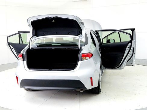 Used 2024 Toyota Corolla LE image 11