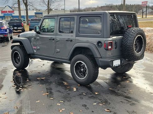 Used 2020 Jeep Wrangler Unlimited Willys image 3