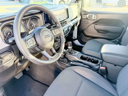 New 2026 Jeep Gladiator Sport image 8