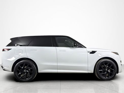 Used 2025 Land Rover Range Rover Sport Dynamic SE AWD/4WD image 6