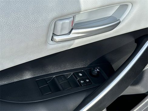 Certified 2022 Toyota Corolla SE image 16