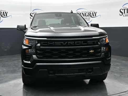 Used 2025 Chevrolet Silverado 1500 Custom RWD image 2