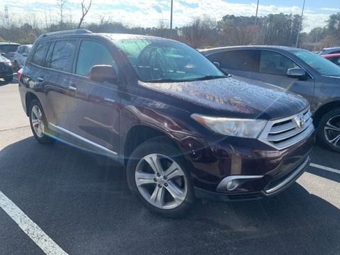 Used 2013 Toyota Highlander Limited image 3