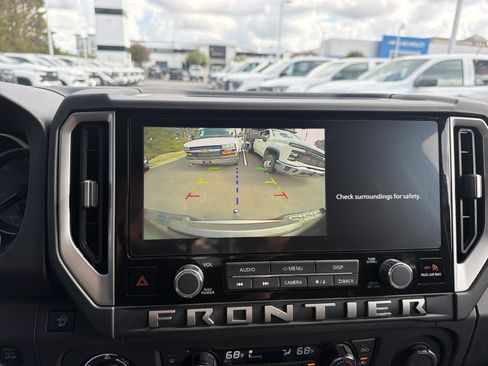 Used 2026 Nissan Frontier SV w/ SV Convenience Package AWD/4WD image 25