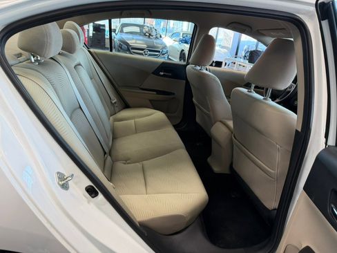 Used 2015 Honda Accord LX image 27