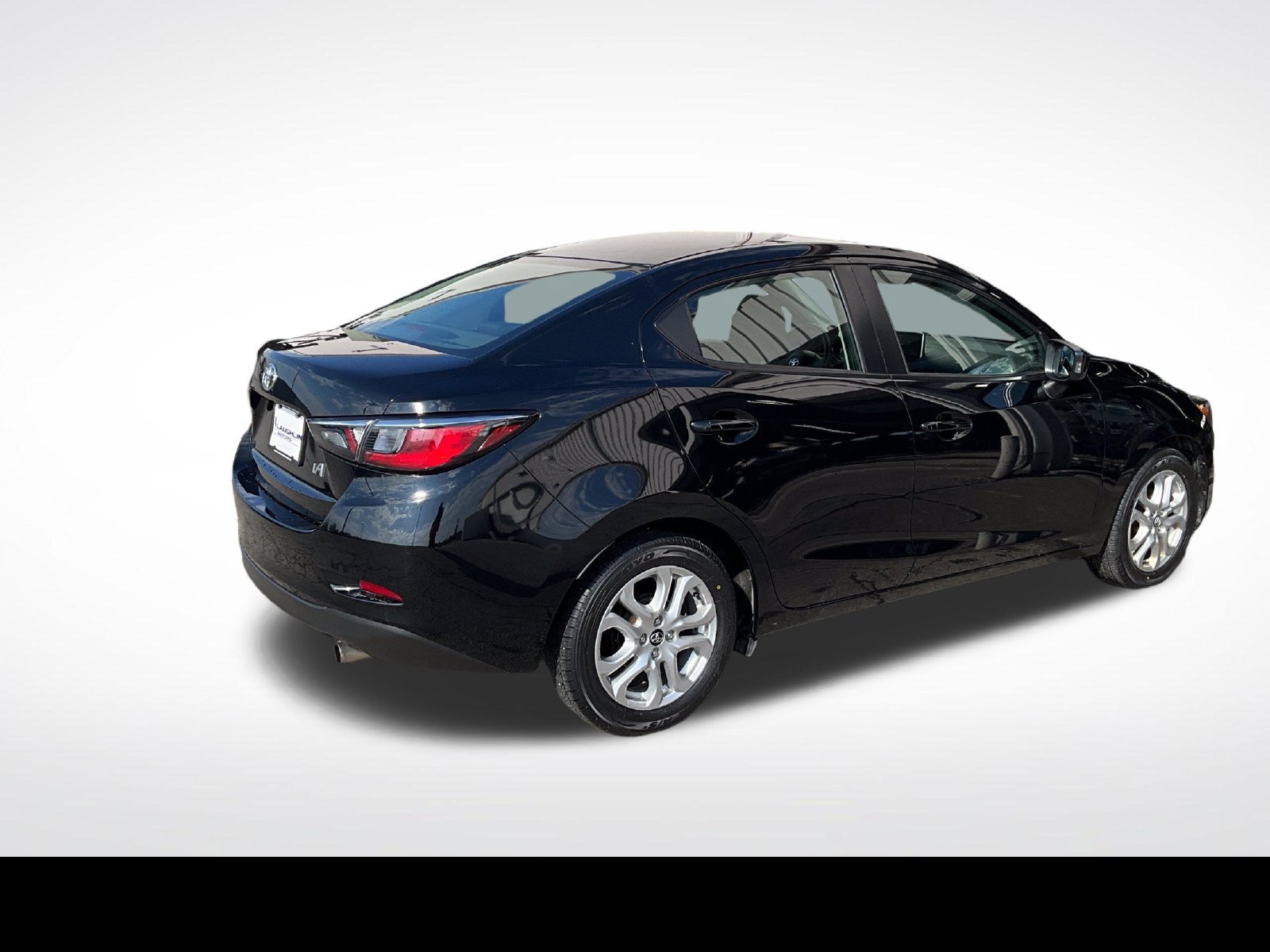 Used 2017 Toyota Yaris iA FWD image 5