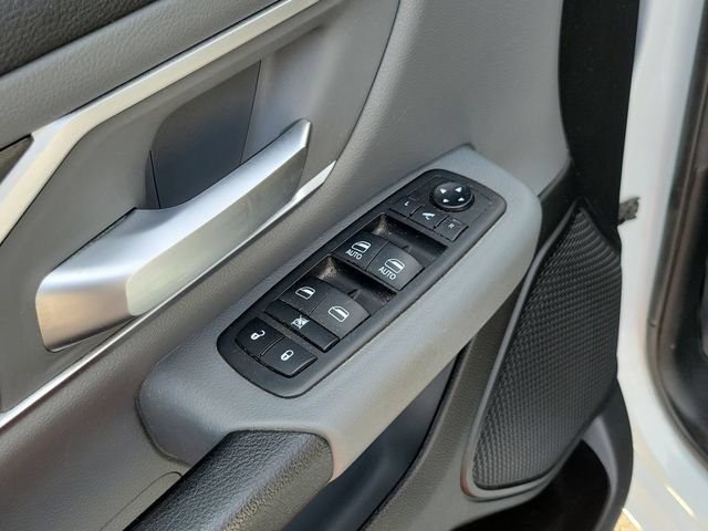 Used 2019 RAM 1500 Big Horn RWD image 10