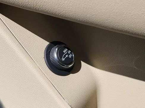 Used 2019 Cadillac XT5 Luxury FWD image 30