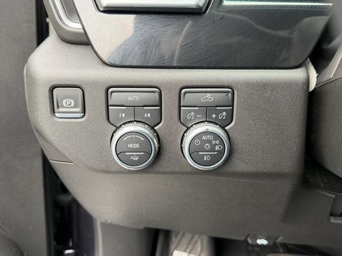 Used 2025 GMC Sierra 1500 Elevation w/ LPO, GMC Protection Package image 25