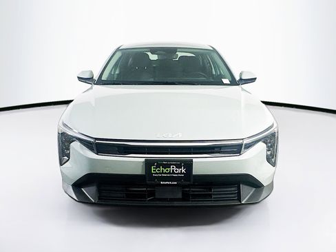 Used 2025 Kia K4 LXS image 2