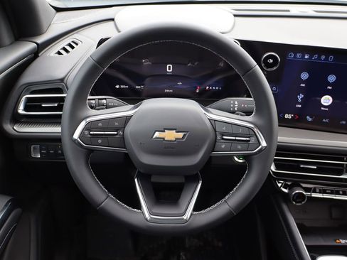 New 2026 Chevrolet Traverse LT w/ Sun and Wheel Package image 15