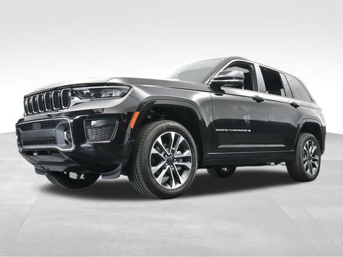 Used 2024 Jeep Grand Cherokee Overland w/ Luxury Tech Group IV image 48