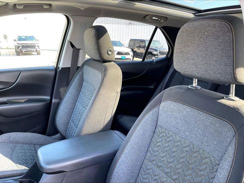 Used 2022 Chevrolet Equinox LT AWD/4WD image 10